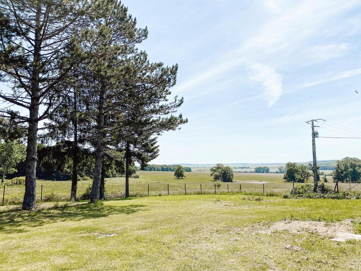 Le Val Suzenay Vendeuvre-sur-Barse Exterior foto